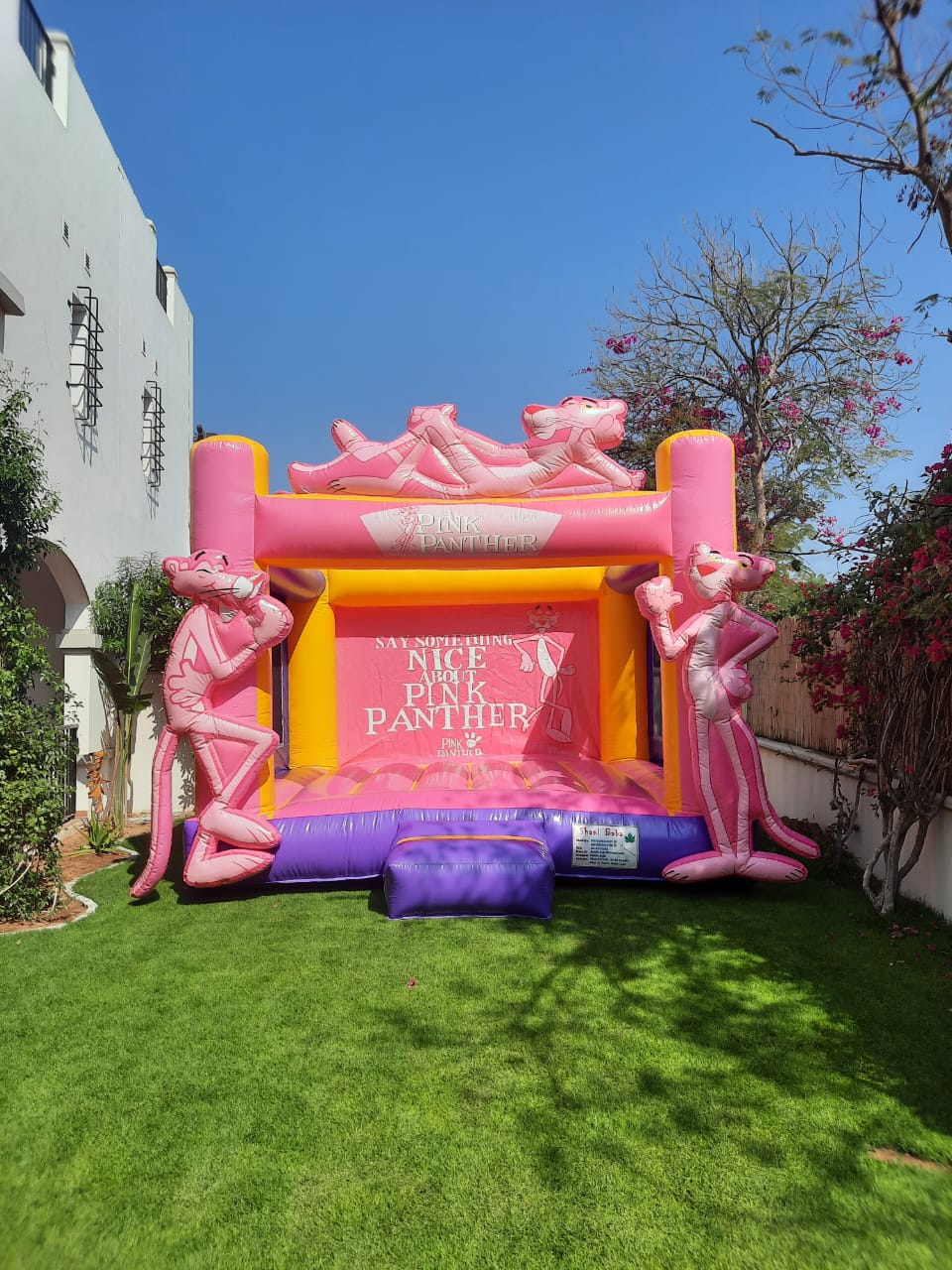 BC (4) Bouncy Castle